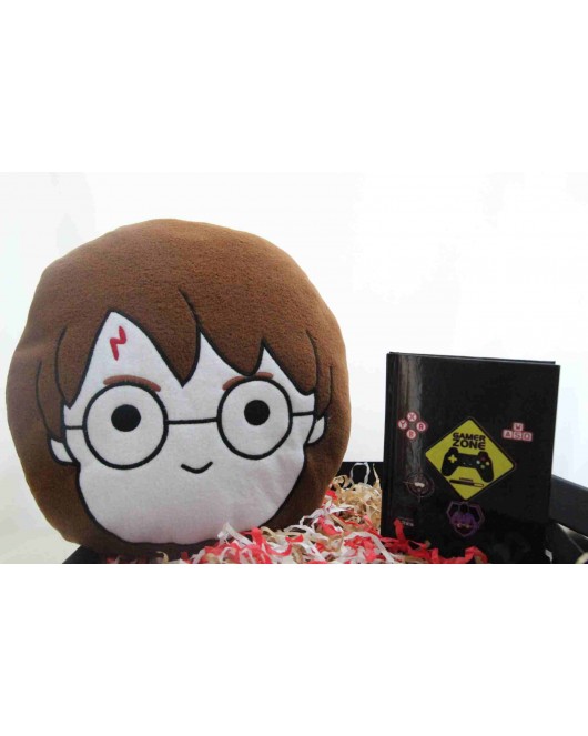 Gamer Zone Baskılı Defter ve Harry Potter Yastık Hediye Seti